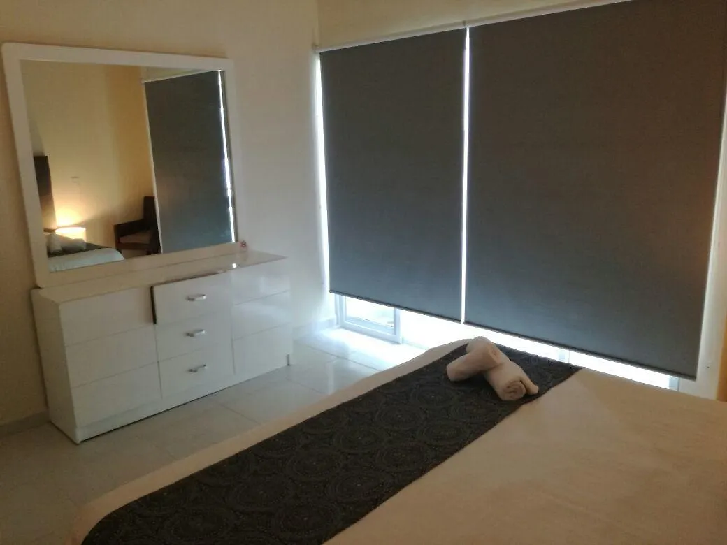 Springs Luxury Condos By The Spot Κανκούν 0*,