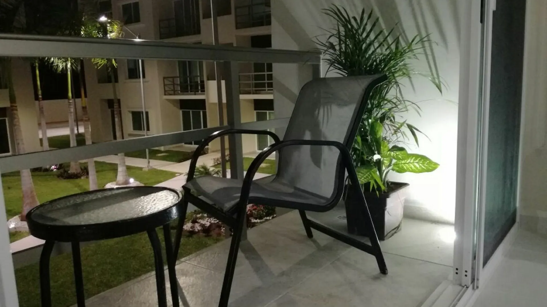 Springs Luxury Condos By The Spot Κανκούν